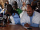 Leaders du Front national de défense de la démocratie (FNDD) au cours d'une conférence de presse. Au centre, Boidiel ould Houmeid du parti Adil (et président en exercice du Front), Ahmed ould Sidi Baba (g), Jemil ould Mansour (d).
(Photo : Manon Rivière/RFI)