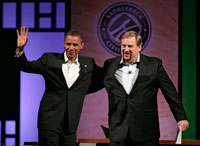 Barack Obama et Rick Warren, le 16 août 2008.( Photo : Reuters )