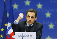 Le président français Nicolas Sarkozy lors de la conférence de presse à la fin du sommet de Bruxelles ce vendredi 12 décembre.(Photo : Reuters)