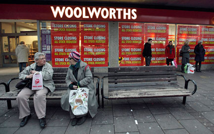 Un magasin Woolworths à Putney dans l'ouest de Londres, le 14 décembre 2008.( Photo : Reuters )