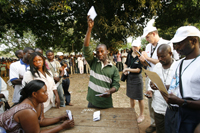 Le décompte des voix dans la province du Tain, au nord d'Accra, le 2 janvier 2009.(Photo : Reuters)