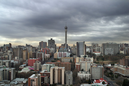 Vue de Hillbrow vers le Nord depuis le toit du Mariston Hotel (Johannesburg - Afrique du Sud).(Photo : Guy Tillim)