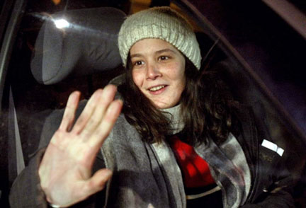 Julien Coupat reste en prison alors que sa compagne, Yldune Lévy, a été libérée le 16 janvier 2009.( Photo : AFP )