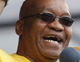 70 000 militants étaient venus acclamer Jacob Zuma, président de l'ANC, lors du meeting tenu à East London ce week-end.(Photo : AFP)