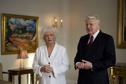 Johanna Sigurdardottir a été reçue par le président islandais Olafur Ragnar Grimsson, le 1er février 2009.(Photo: Reuters)