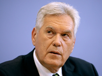 Michael Glos, le ministre allemand de l'Économie qui vient de démissionner. ( Photo : Tobias Schwarz / Reuters)