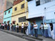Les Vénézueliens font la queue pour voter à Caracas  le 15 février 2009.(Photo : Tomas Bravo/Reuters)