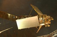 Une réplique du satellite Iridium 33 détruit lors de la collision avec un appareil russe, le 10 février 2009.(Photo : Ideonexus / Flickr.com)