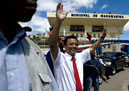 Marc Ravalomanana, le président malgache lors d’un rassemblement avec ses partisans au stade municipal de Mahamasima à Antananarivo, le 14&nbsp;février 2009.(Photo : AFP)