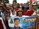 Les partisans d'Andry Rajoelina ont manifesté ce 13 mars 2009 sur la place du 13 mai à Antananarivo.(Photo : Alexander Joe/AFP)