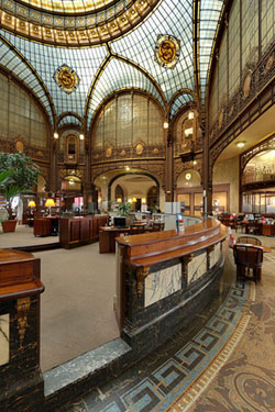 L'agence centrale de la Société Générale, située sur le boulevard Haussmann à Paris.(Source: Wikipédia)