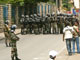 La police antiémeute face aux manifestants à Antananarivo, le 5 mars 2009.(Photo : Reuters)