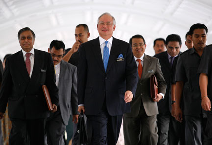 Le Premier ministre de Malaisie lors de son arrivée au parlement à Kuala Lumpur, le 10 mars 2009.( Photo : Reuters )