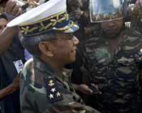Le ministre de la Défense malgache, le vice-amiral Mamy Ranaivoniarivo, a annoncé sa démission le 10 mars 2009.( Photo : AFP )