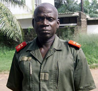 Le général Tagmé Na Waié, tué hier soir, avait succédé au général Correia Seabra, assassiné en octobre 2004.(Photo : AFP)