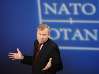 Jaap de Hoop Scheffer, le secrétaire général de l'OTAN. Son mandat s'achève cette année, les membres de l'Alliance pourraient se mettre d'accord sur le nom de son successeur dès ce vendredi soir.( Photo : Lionel Bonaventure/ AFP )