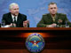 Le secrétaire américain à la Défense, Robert Gates (à gauche), et le vice-président de l'état-major interarmées américain, le général James Cartwright, lors d'une conférence de presse présentant le budget de la Défense, le 6 avril 2009 au Pentagone.(Photo : Reuters)