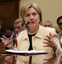 La secrétaire d'Etat américaine Hillary Clinton lors de son audition devant une commission parlementaire à Washington, le 22 avril 2009.(Photo : Reuters)