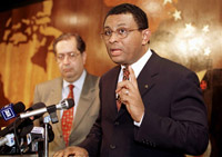 Francisco José Fadul, Premier ministre bissau-guinéen en 1999, a été agressé dans sa résidence, mercredi 1er avril 2009.(Photo : AFP)
