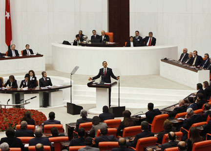 Le président américain Baracak Obama devant les députés turcs à Ankara, le 6 avril 2009.(Photo : Reuters)