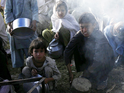 Un camp de réfugiés à Mardan, à 100 kilomètres au nord-ouest de la capitale, Islamabad, le 6 mai 2009. (Photo : Reuters)