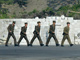Des militaires nord-coréens surveillent la frontière avec la Chine au lendemain du deuxième essai nucléaire mené par la Corée du Nord, le 26 mai 2009.( Photo : Reuters )