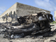 Les restes de la voiture piégée ayant explosé et tué sept personnes à Mogadiscio, dimanche 24 mai.(Photo : Reuters)