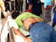 Un manifestant blessé lors des heurts entre les tribus amazoniennes et la police, à Bagua, le 5 juin 2009.(Photo : AFP)