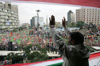Mahmoud Ahmadinejad lors d'un rassemblement devant une foule de partisans à Téhéran, le 14 juin 2009.(Photo: AFP)
