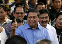 Susilo Bambang Yudhoyono est réélu à la tête de l'Indonésie, le 8 juillet 2009.(Photo : Beawiharta/Reuters)