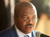 André Mba Obame, candidat à l'élection présidentielle gabonaise.(Photo : gaboneco.com)