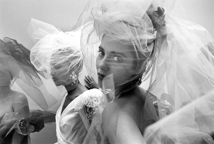 Défilé de mode, Paris, 1989.(Photo : Ferdinando Scianna / Magnum Photos)