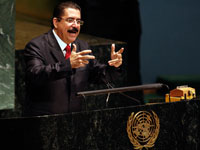 Le président déchu du Honduras Manuel Zelaya, lors de son discours devant l'Assemblée générale des Nations unies, le 30 juin.(Photo : Reuters)