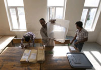 Dépouillement des bulletins de vote à Kaboul le 21 août 2009.