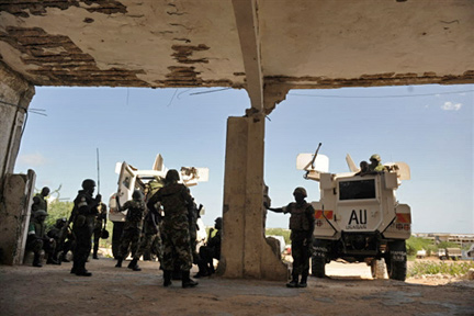 C'est auprès de soldats de l'Amisom que l'agent secret a pu trouver refuge.(Photo : AFP)