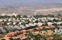 Vue générale des préfabriqués de logements étudiants dans le village d’Ariel, en Cisjordanie, le 23 août.(Photo : Yehuda Raizner / AFP)