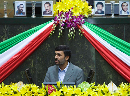 Le président iranien, Mahmoud Ahmadinejad, lors de la cérémonie d'investiture, à Téhéran, le 5 août 2009.(Photo : Reuters)