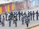 Des forces de l'ordre tentent de disperser les nombreux manifestants qui protestent contre la présence au gouvernement d'Ali Bongo. A Libreville, le 7 août 2009.(Photo : AFP)