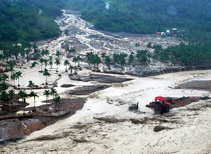 Vue aérienne du village inondé de Hsiao Lin appartenant au comté de Kaohsiung, dans le Sud de Taiwan, le 10 août 2009.(Photo : Reuters)