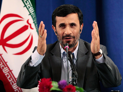 Le président iranien Mahmoud Ahmadinejad répond aux questions des journalistes au cours de sa conférence de presse de New York, le 25 septembre 2009.( Photo : Lucas Jackson / Reuters )
