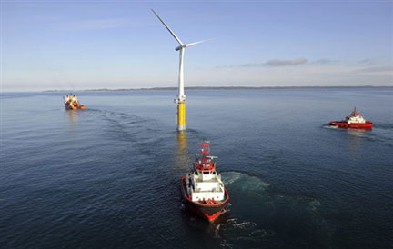 La turbine Hywind est située à 10 km de l'île de Karmoey.(Photo : AFP/ Oeyvind Hagen/ StatoilHydro)