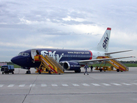 Un avion Boeing 737-500 de la SkyEurope à Bratislava en Slovaquie.(Photo: Cpttauer/wikipedia.de)