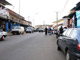 Malgré l'appel de l'opposition, les magasins étaient ouverts à Libreville, le 14 septembre 2009.(Photo : AFP)