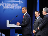 Barack Obama, Nicolas Sarkozy et Gordon Brown, à la tribune du G20 de Pittsburgh, le 25 septembre.(Photo : Eric Feferberg / AFP)