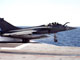 Rafale M02 lors d'un catapultage sur le porte-avion Charles-de-Gaulle.(Photo : J.P. Thiery)