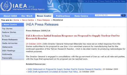Page d'accueil du site internet de l'AIEA le 29 octobre 2009, annonçant la première réponse de l'Iran à la proposition d'enrichissement de son uranium en France et en Russie.(source: www..iaea.org)
