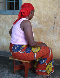 Une victime des viols commis le 28 septembre 2009, lors de la manifestation pacifique de l'opposition.(Photo : RFI)