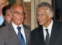 Le général Philippe Rondot et l'ancien Premier ministre Dominique de Villepin.(Photos : AFP, Reuters)