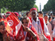 Défilé de jeunes originaires de Tataouine, en costume traditionnel, sur l'avenue Bourguiba à Tunis, en soutien au président sortant Zine el abidine ben Ali.(Photo : Marie-Pierre Olphand/RFI)
