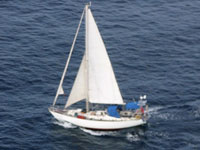 Photo&nbsp;datée du 28 octobre&nbsp;du voilier <em>Lynn Rival </em>appartenant au couple britannique Paul et Rachel Chandler,&nbsp;retenu en otage par des pirates somaliens.(Photo : Reuters)